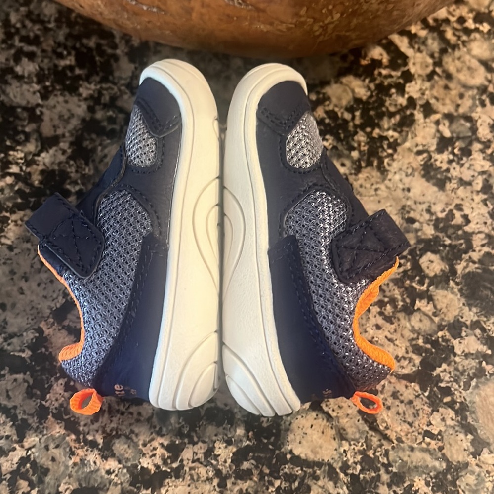 Stride Rite Sneakers - Picture 4 of 6